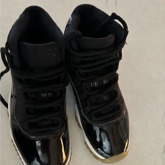 Used W 8 space jam Jordan’s - Picture 5 of 6